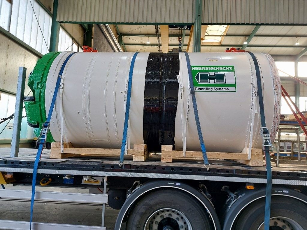 FOTO SHIELD 08-04.jpg